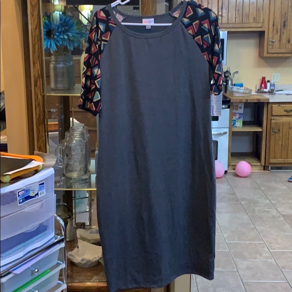 LuLaRoe grey Julia shirt
